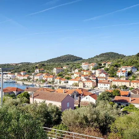 Pelicaric Dugi Otok * Sali