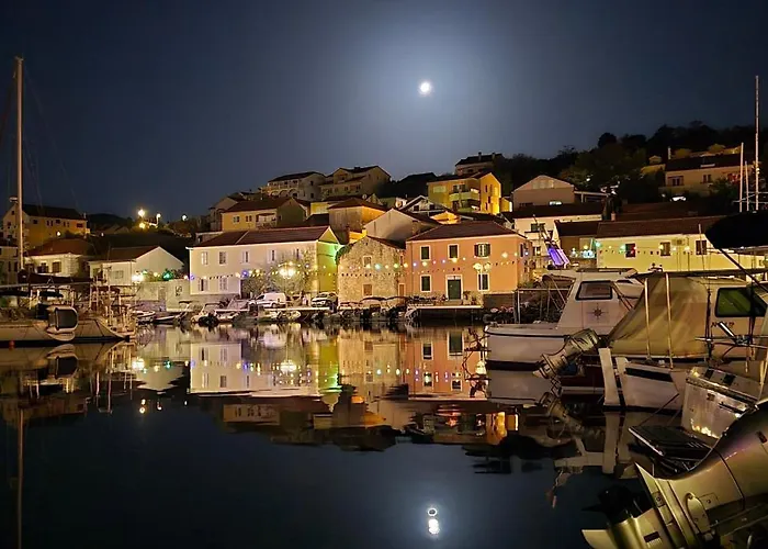 Апартаменты Pelicaric Dugi Otok *