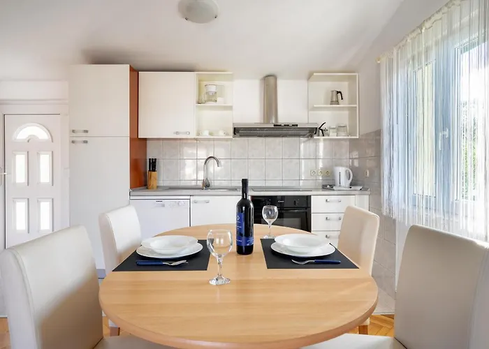 Apartment Pelicaric Dugi Otok *