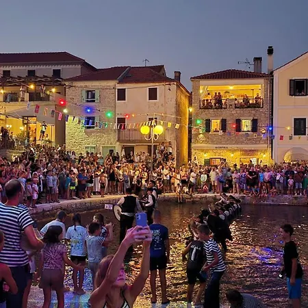 Pelicaric Dugi Otok Apartman *
