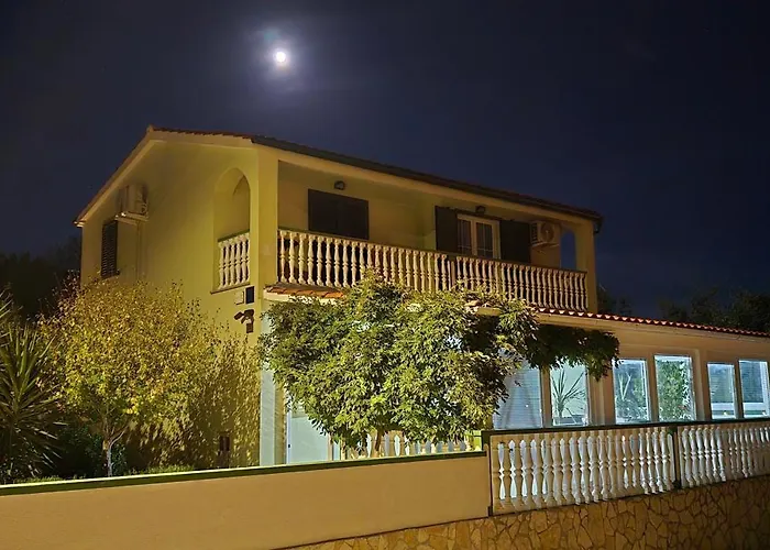 Pelicaric Dugi Otok Sali