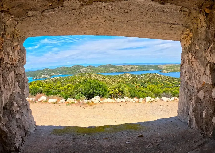 Pelicaric Dugi Otok Sali