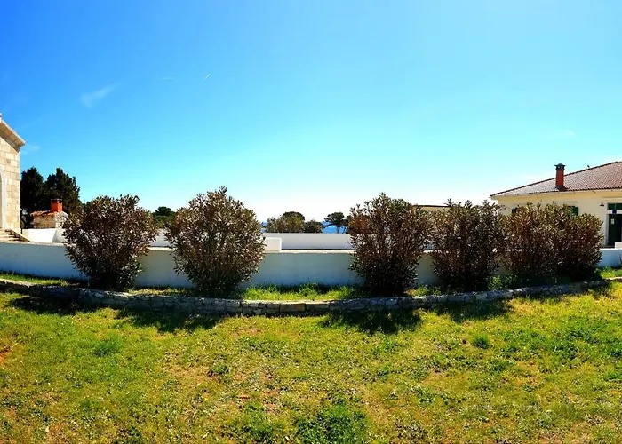 Pelicaric Dugi Otok * Sali